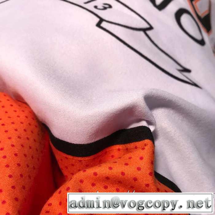 人気ファッション雑誌でも掲載 プラダ PRADA 寝具4点セット 速報！2019年秋ファッショントレンド