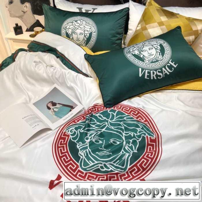 2019秋冬トレンド押さえておきたい ヴェルサーチ VERSACE 寝具4点セット 人気の秋冬新作再登場