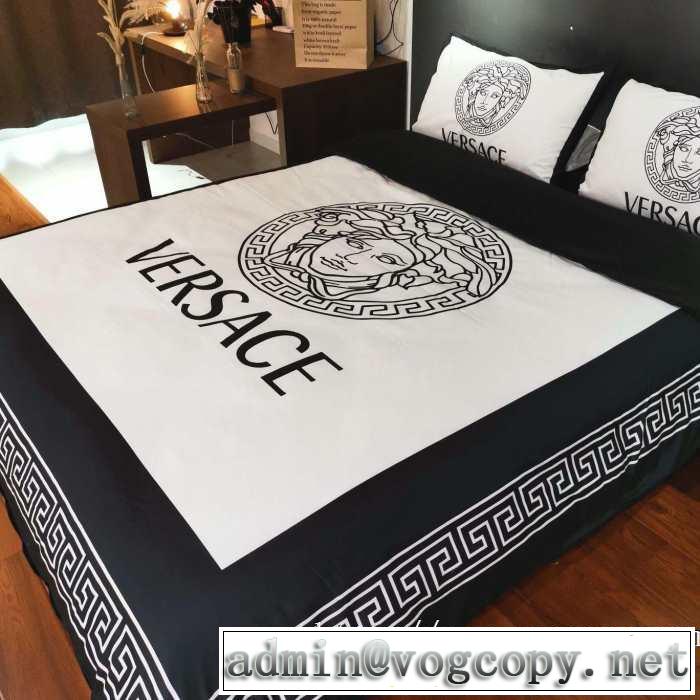 最高にCOOL秋冬新作 ヴェルサーチ 【2019秋冬トレンド】押さえておきたい VERSACE 寝具4点セット