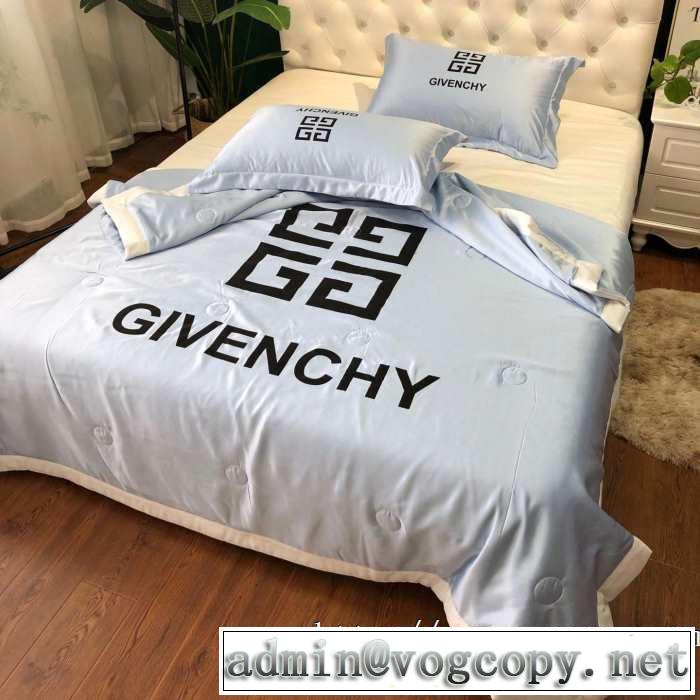 季節感のあるファッション ジバンシー 累計出荷枚数大 GIVENCHY 夏はエアコンの効いた部屋対応 ブランケット