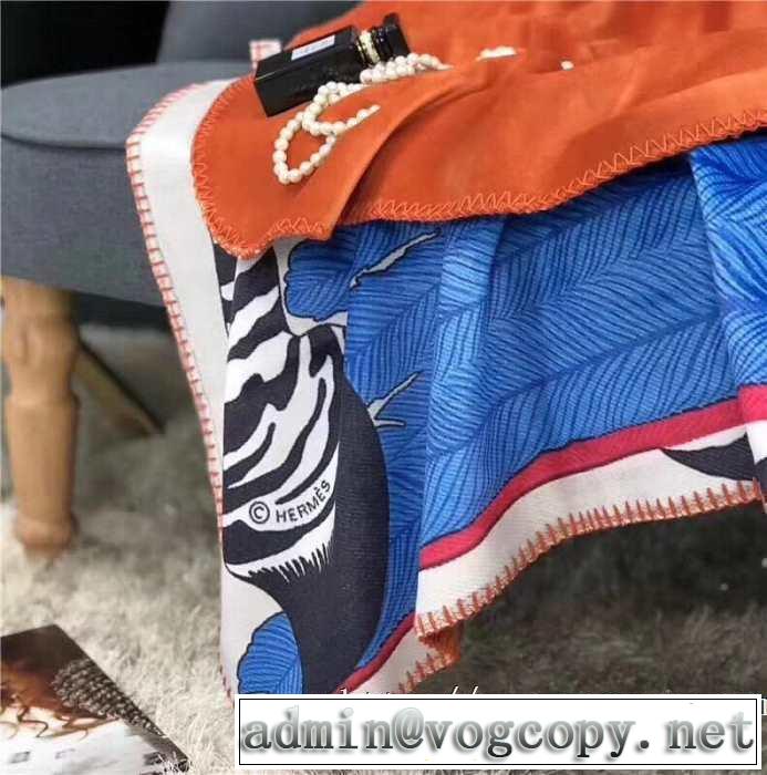 トレンドアイテムとして継続 エルメス 実用性や美観性も備える HERMES ブランケット 安心して毎日使える