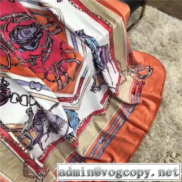 エルメス HERMES 大人カジュアル夏ファッション2019 ブランケット 持ち運びに便利 モコモコに幸せを感じる肌触り