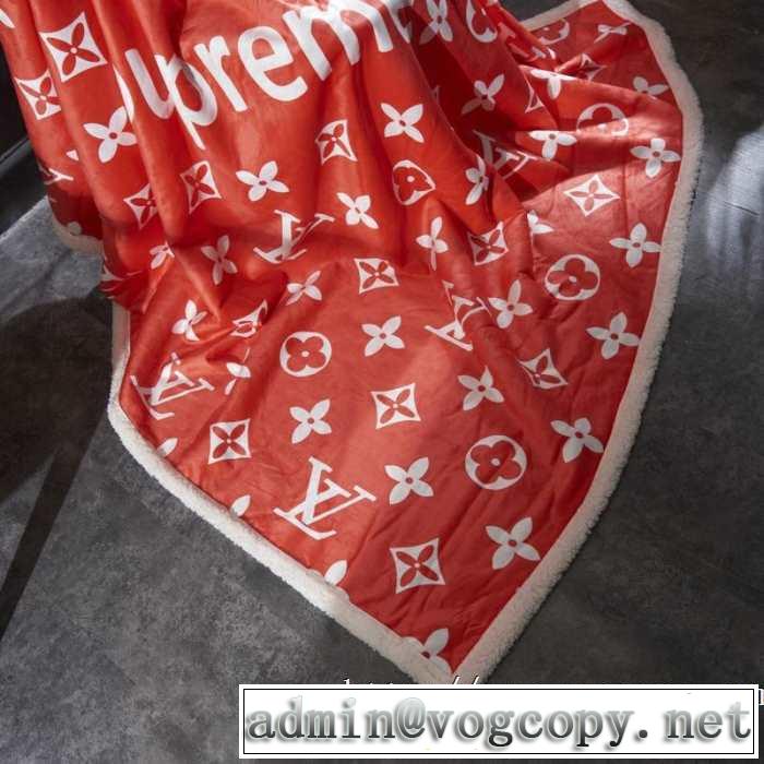 シュプリーム SUPREME 一気にトレンド感満載な着こなし ブランケット 肌の方にも安心していただける 知的優秀アイテム
