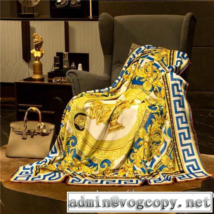 2019春夏トレンドアイテム ヴェルサーチ セレブ愛用　贈り物にも最適 VERSACE ブランケットお肌の敏感な方におすすめ 