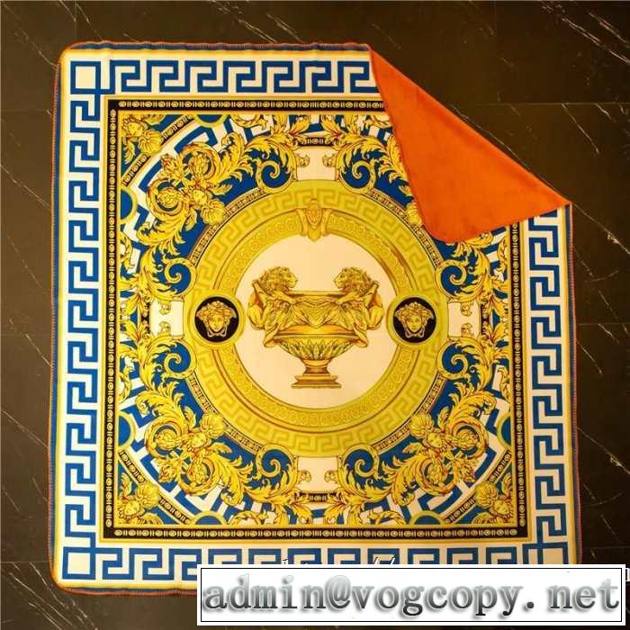2019春夏トレンドアイテム ヴェルサーチ セレブ愛用　贈り物にも最適 VERSACE ブランケットお肌の敏感な方におすすめ