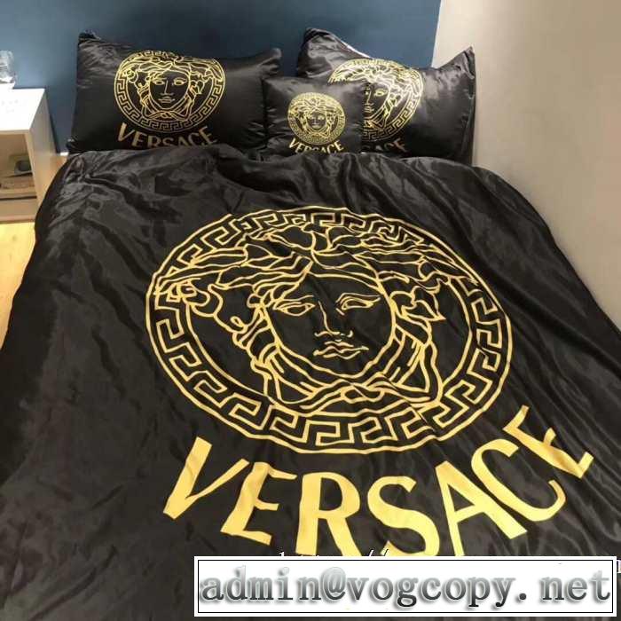 知的な雰囲気夏着物 ヴェルサーチ 2019SSのトレンド商品 VERSACE ブランケット窮屈感なく快適にお使える