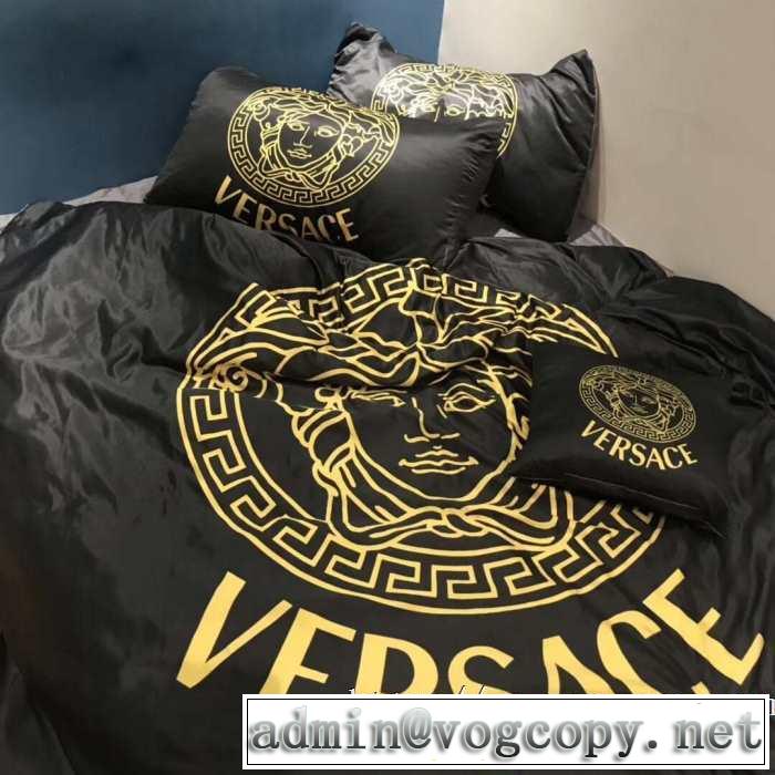 知的な雰囲気夏着物 ヴェルサーチ 2019SSのトレンド商品 VERSACE ブランケット窮屈感なく快適にお使える