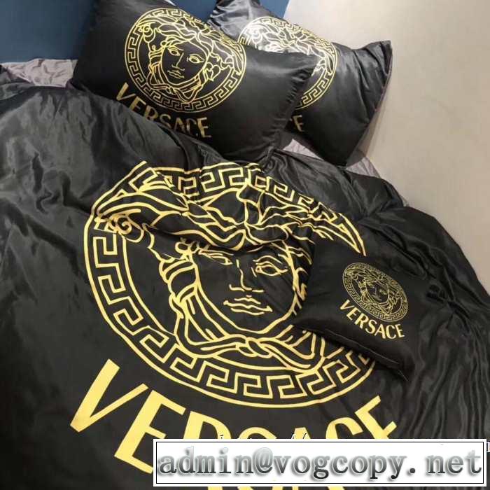 知的な雰囲気夏着物 ヴェルサーチ 2019SSのトレンド商品 VERSACE ブランケット窮屈感なく快適にお使える