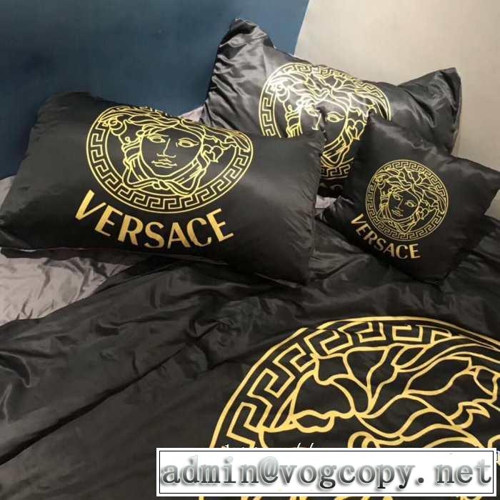知的な雰囲気夏着物 ヴェルサーチ 2019SSのトレンド商品 VERSACE ブランケット窮屈感なく快適にお使える