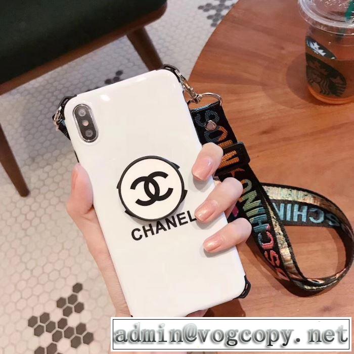 2色可選 2020秋冬流行ファション トレンド入り確実最新コレクション CH CH ケータイケース