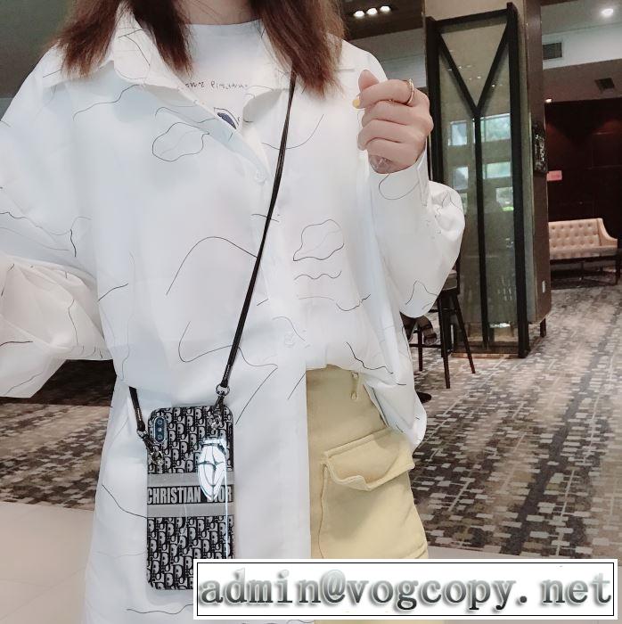 2020秋冬流行ファション 2色可選 ファッショントレンドを早速チェック ディオール DIOR ケータイケース