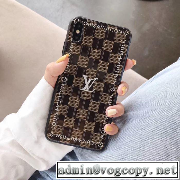 ルイ ヴィトン LOUIS VUITTON ケータイケース 秋冬ファッションコーディネート 2019秋冬トレンドデザイン