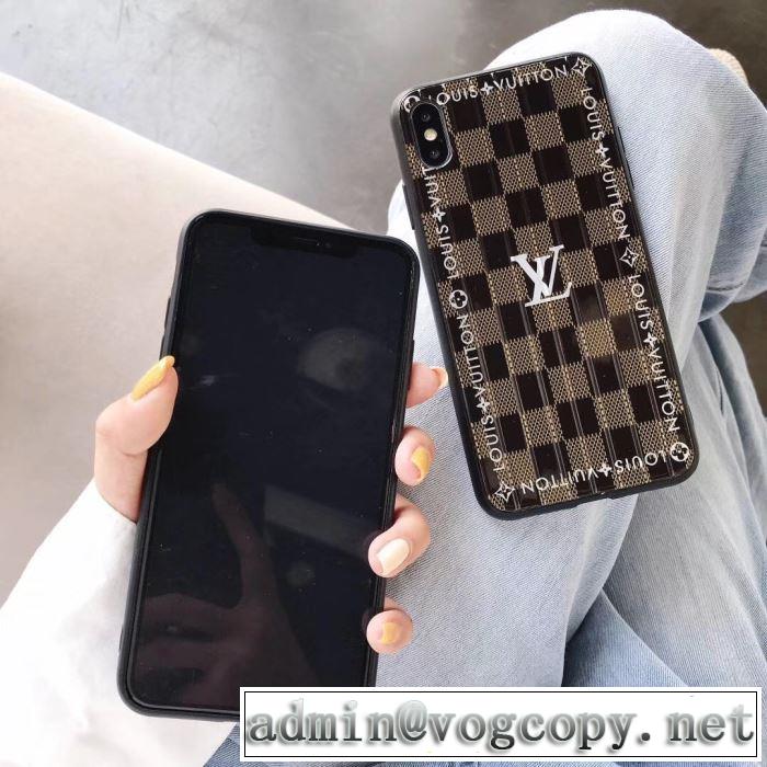 ルイ ヴィトン LOUIS VUITTON ケータイケース 秋冬ファッションコーディネート 2019秋冬トレンドデザイン