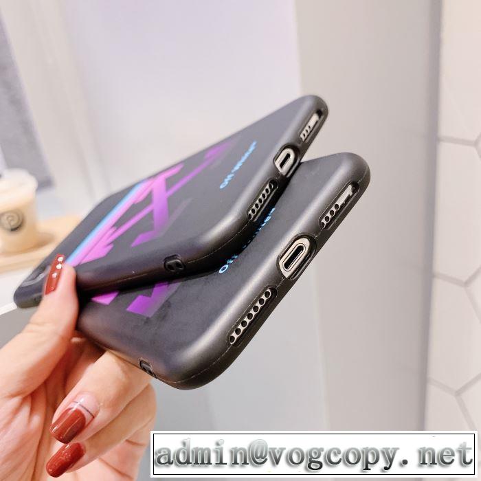 ケータイケース  Off-White オフホワイト おしゃれ度アップ秋冬コレクション 2019?2020秋冬流行色紹介