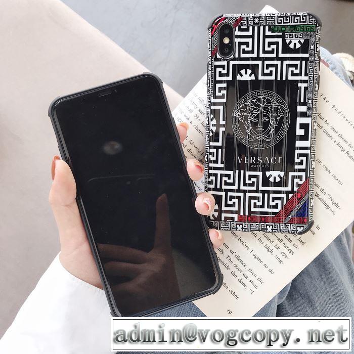 ヴェルサーチ今年注目すべき秋冬ファッション VERSACE2019トレンドアイテム激安  スマートフォンケース ヒットする秋冬コレクション