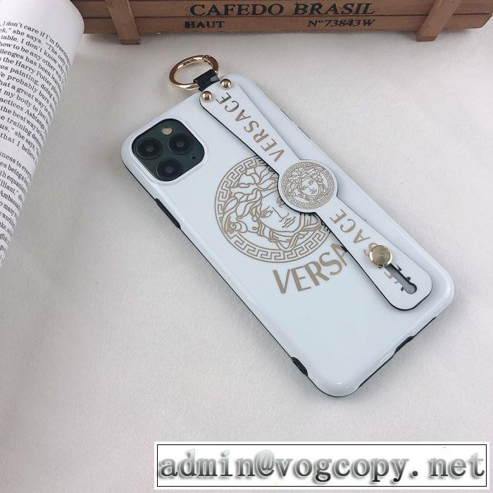2色可選 今シーズン注目のアイテム スマートフォンケース 2019秋、イチオシ上品 ヴェルサーチ 秋こそ楽しめるアイテム VERSACE
