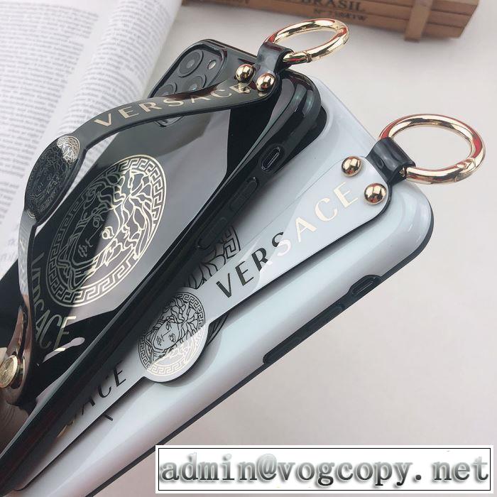 2色可選 今シーズン注目のアイテム スマートフォンケース 2019秋、イチオシ上品 ヴェルサーチ 秋こそ楽しめるアイテム VERSACE