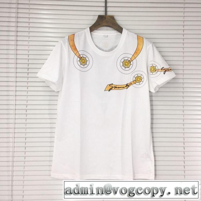 カジュアルを一歩大人に ジバンシー GIVENCHY Tシャツ/ティーシャツ 2019年春夏のトレンドアイテム
