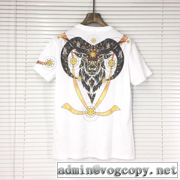 カジュアルを一歩大人に ジバンシー GIVENCHY Tシャツ/ティーシャツ 2019年春夏のトレンドアイテム