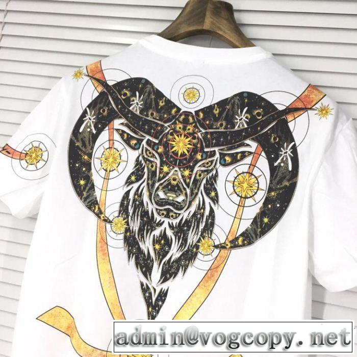カジュアルを一歩大人に ジバンシー GIVENCHY Tシャツ/ティーシャツ 2019年春夏のトレンドアイテム
