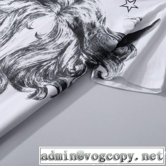 さわやか夏スタイル新品 ジバンシー GIVENCHY Tシャツ/ティーシャツ 《2019年》今、注目のストリート