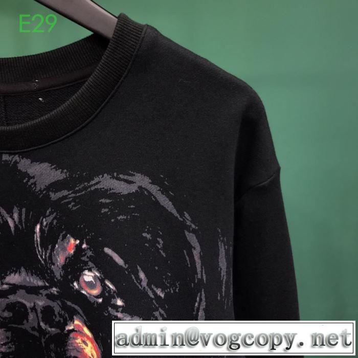 2019春夏のトレンド新商品 魅力的なカラー使い ジバンシー GIVENCHY プルオーバーパーカー