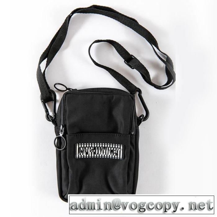 Off-White きちんと感をプラス オフホワイト デニム バッグ 《2019年》今、注目のストリート