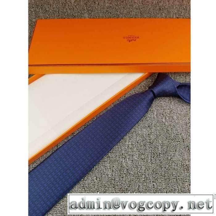 おしゃれ感度が高い秋冬トレンド エルメス HERMES ネクタイ 2019秋のファッショントレンドはこれ