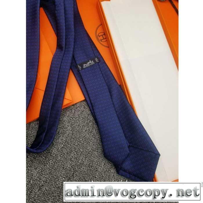 おしゃれ感度が高い秋冬トレンド エルメス HERMES ネクタイ 2019秋のファッショントレンドはこれ