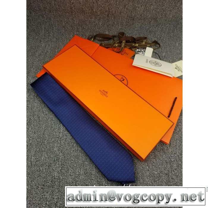 おしゃれ感度が高い秋冬トレンド エルメス HERMES ネクタイ 2019秋のファッショントレンドはこれ