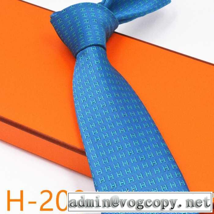 2019年秋冬に欠かせない エルメス HERMES 今年らしい新しい人気色 ネクタイ