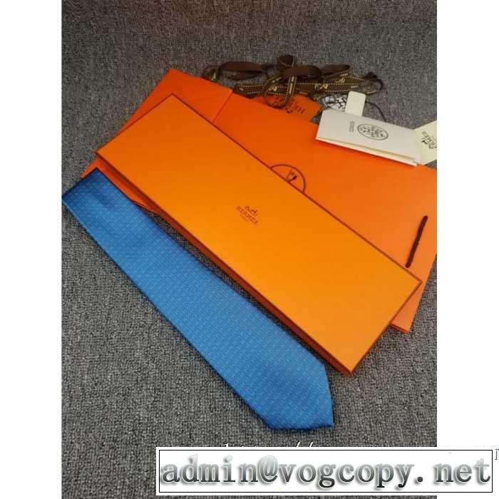2019年秋冬に欠かせない エルメス HERMES 今年らしい新しい人気色 ネクタイ