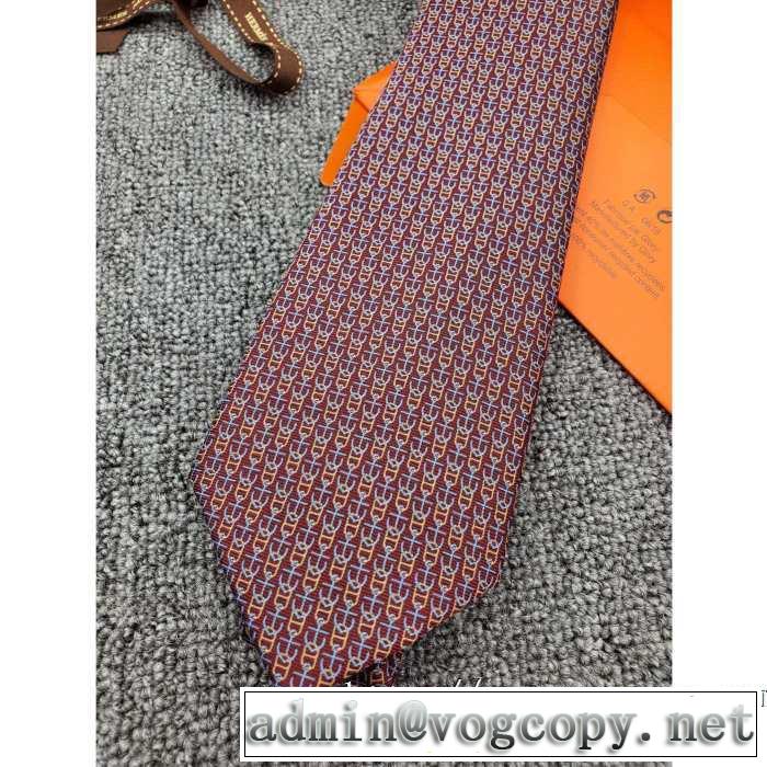 2019秋冬トレンドアイテム エルメス HERMES ネクタイ 絶妙な大人っぽさと遊び心