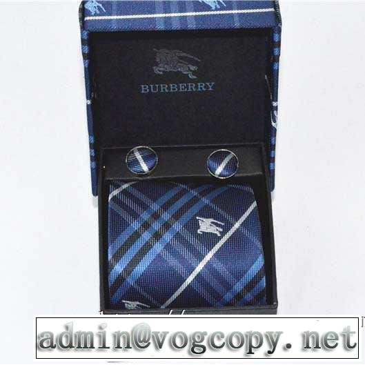 おしゃれなファッションコーデ バーバリー BURBERRY ネクタイ  3色可選 2019秋冬トレンドアイテム