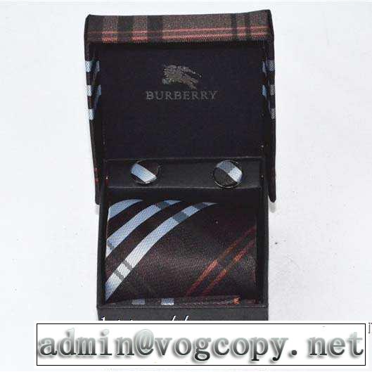 BURBERRY ネクタイ 2019AW オシャレスタイルが今年流 バーバリーファッショントレンドを早速チェック