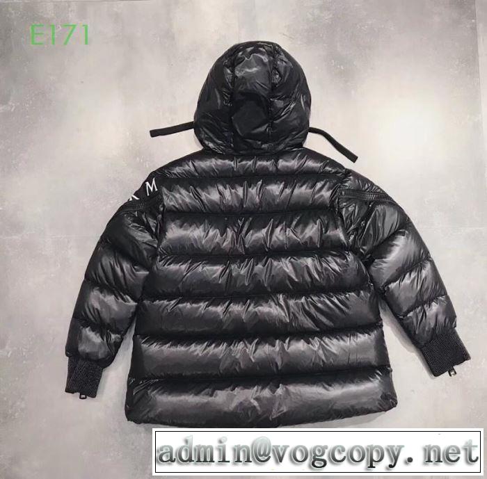世代でも取り入れやすいカジュアルコーデ MONCLER モンクレール 3色可選  2019AW ダウンジャケット 絶対おさえるべきカラーと最新