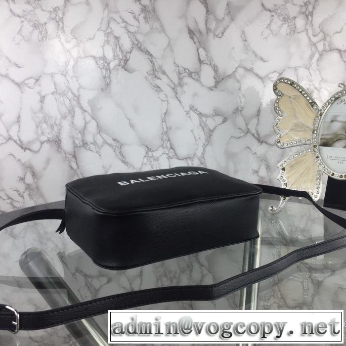 2019-20秋冬トレンドファッション バレンシアガ BALENCIAGA 多色選択可最新秋冬トレンドをチェック  メンズ ショルダーバッグ