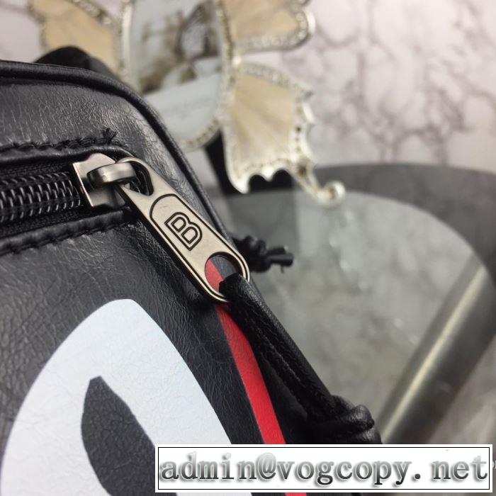 ウエストポーチ 最新秋冬トレンドをチェック！2019-20秋冬 バレンシアガ BALENCIAGA 絶対おさえるべきカラーと最新