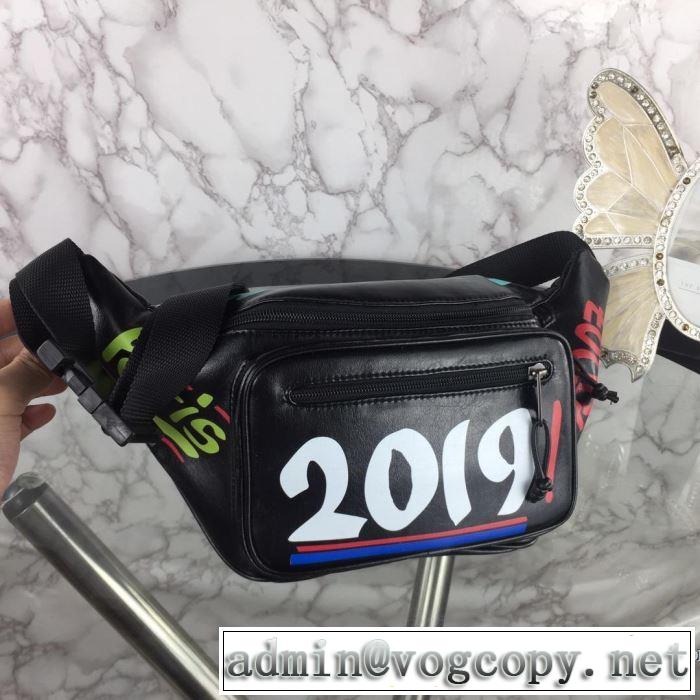 ウエストポーチ 最新秋冬トレンドをチェック！2019-20秋冬 バレンシアガ BALENCIAGA 絶対おさえるべきカラーと最新