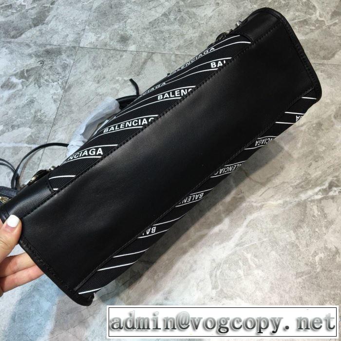 とにかく完璧ブランド新作 バレンシアガ大胆なチェックの人気トレンド  BALENCIAGA 秋服コーデ2019年版 多色選択可 ハンドバッグ