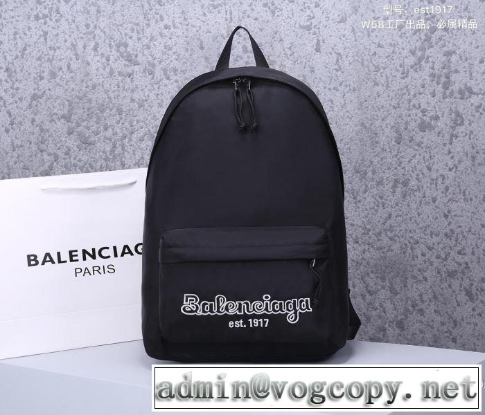 一番おしゃれ秋冬トレンド バレンシアガ BALENCIAGA 2019秋に注目したい リュック おしゃれさんはいち早く取り
