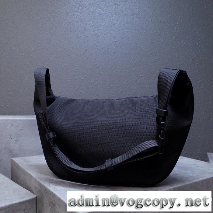 ウエストポーチ  バレンシアガ毎日はちょっとイイ秋冬新品 ファッショントレンドを早速チェック  BALENCIAGA 2020秋冬流行ファション