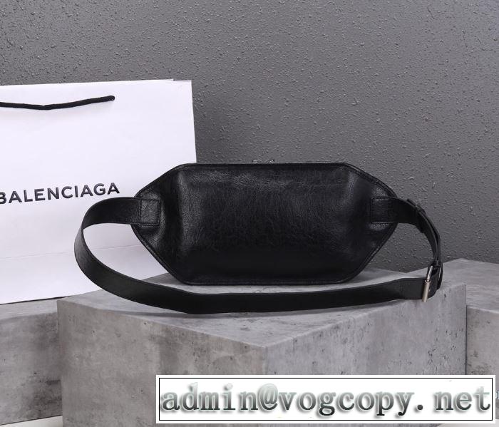 ウエストバック 2019秋冬トレンド押さえておきたい バレンシアガ 秋にこれがはやりそう BALENCIAGA 注目の秋ファッション一番