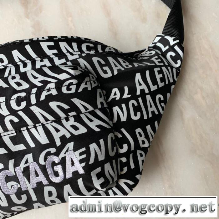おしゃれに秋を迎えるために バレンシアガ人気ブランドの秋冬新色  BALENCIAGA ウエストバック 2019トレンドカラー秋冬セール