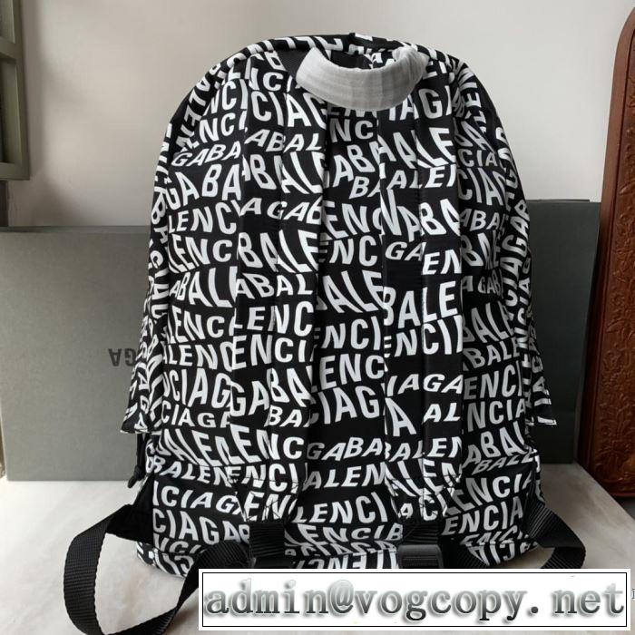 リュック とにかく完璧ブランド新作 バレンシアガ秋服コーデ2019年版  BALENCIAGA 大胆なチェックの人気トレンド