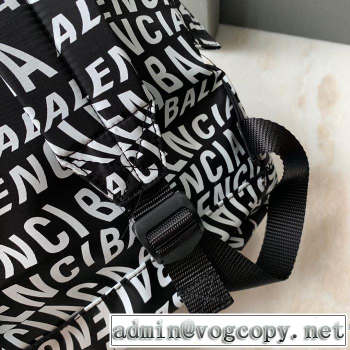リュック とにかく完璧ブランド新作 バレンシアガ秋服コーデ2019年版  BALENCIAGA 大胆なチェックの人気トレンド