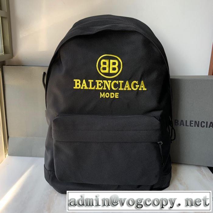 BALENCIAGA 秋冬もちろん主役級 リュック 大人かわいい秋冬コーデを楽しみ バレンシアガ 2019秋のファッショントレンドはこれ