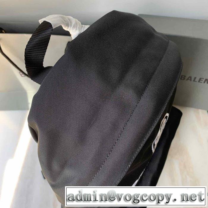 BALENCIAGA 秋冬もちろん主役級 リュック 大人かわいい秋冬コーデを楽しみ バレンシアガ 2019秋のファッショントレンドはこれ