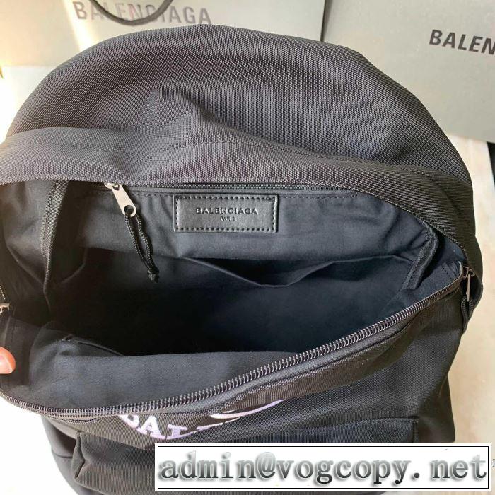 BALENCIAGA 秋冬もちろん主役級 リュック 大人かわいい秋冬コーデを楽しみ バレンシアガ 2019秋のファッショントレンドはこれ
