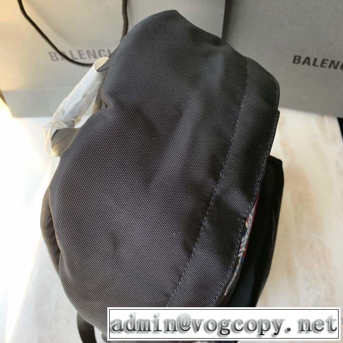 秋ファションのトレンド バレンシアガ2019秋に注目したい  BALENCIAGA リュック 一番おしゃれ秋冬トレンド